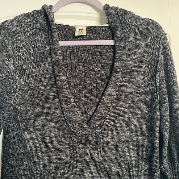 Roxy pullover sweater, long tunic style with hood, size Med - Picture 2 of 8
